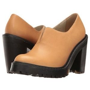 Cordelia Tan Chelsea Boots - Size 6